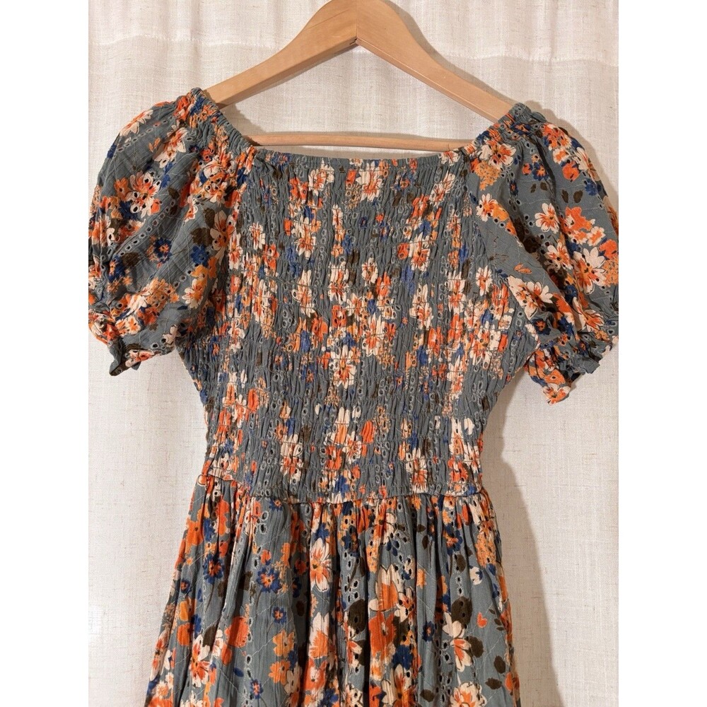 Angie Women’s S Gray Floral Cotton-Rayon Eyelet Smocked V-Neck Puff Sleeve Dress - Picture 10 of 16